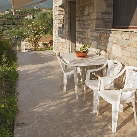 Ellinas Homes Megali Mantineia 外观 照片