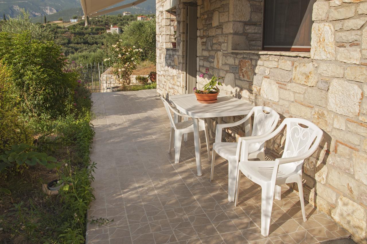 Ellinas Homes Megali Mantineia 外观 照片